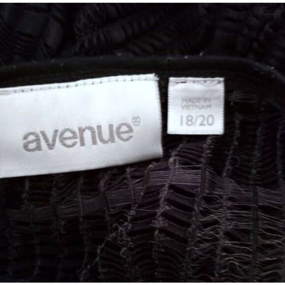 AVENUE BLACK COVERUP SZ.18/20 GUC. - Picture 6 of 7